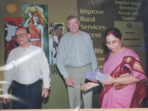 receiving-memento-as-winner-of-world-bank-projects-competition-from-regional-vice-president-wb-694e4797ad6ac
